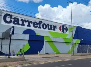 carrefour-1-712x370.jpeg